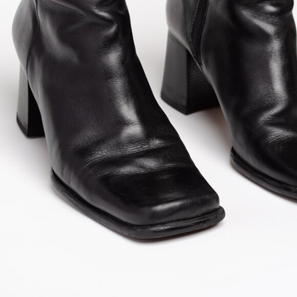 US 8.5 Women's Vintage 90s Black Leather Square Toe Chunky Heel Ankle Boots - Picture 7 of 7